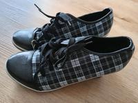 karierte Frauenschuhe mit Schnürsenkeln Gr. 38 NEU Niedersachsen - Seevetal Vorschau