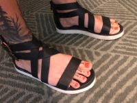 Sandalen NEU 38 Schwarz Riemchen Hamburg-Mitte - Hamburg St. Pauli Vorschau