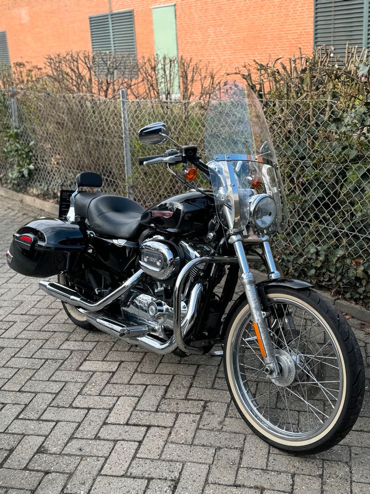 Harley-Davidson Sportster XL 1200 Custom in Neuenhaus