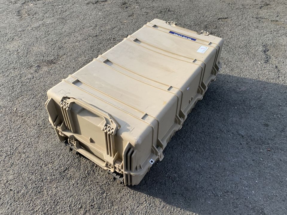 US Army Transportbox Case Koffer mit Rollen Sammlerstück in Velpke