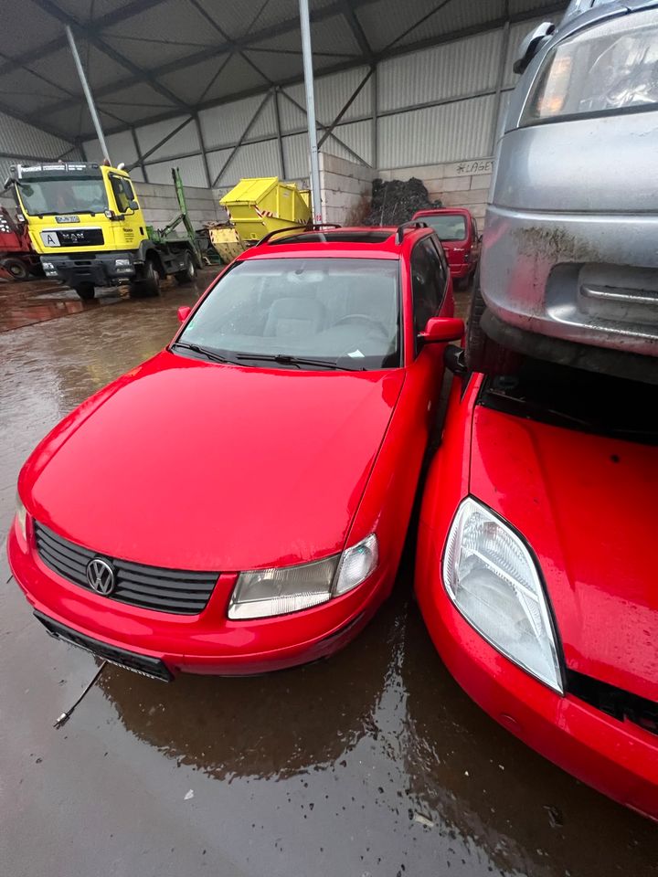 VW Passat 2,5 TDI V6 110 KW Autoteile Teile Schlachfest in Waldbröl