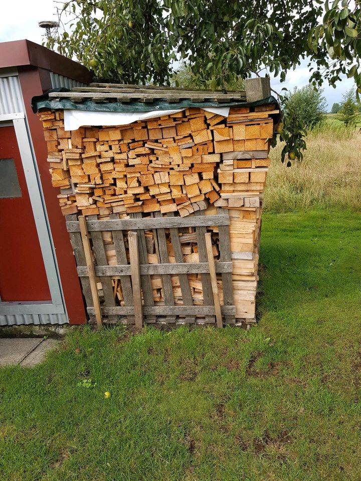 Ofenfertiges Brennholz / Mischholz in Neukamperfehn