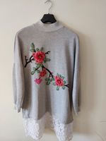 Longpullover Jöwell Spitze grau Blüten Gr. M/L Leipzig - Paunsdorf Vorschau