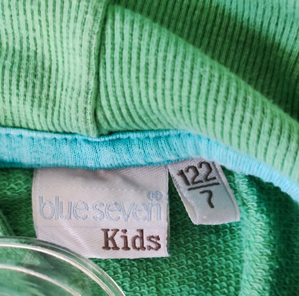 blue seven kids Sweatshirt 122 Pullover grün Pulli in Marktoberdorf