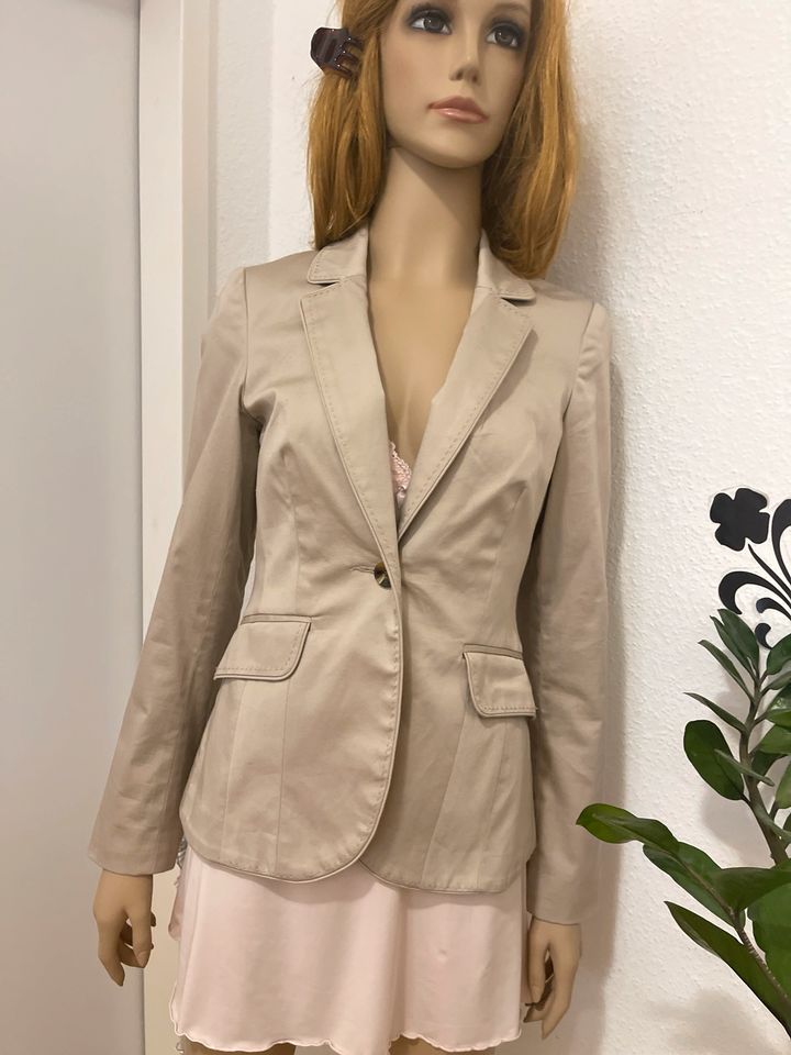 Damen Blaser, Jackett, Hosenanzug in der Größe 34 Beige, neu in Paderborn