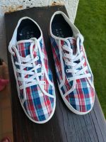 Tommy Hilfiger Sneaker Gr. 42 rot-weiss-blau Nordrhein-Westfalen - Nümbrecht Vorschau