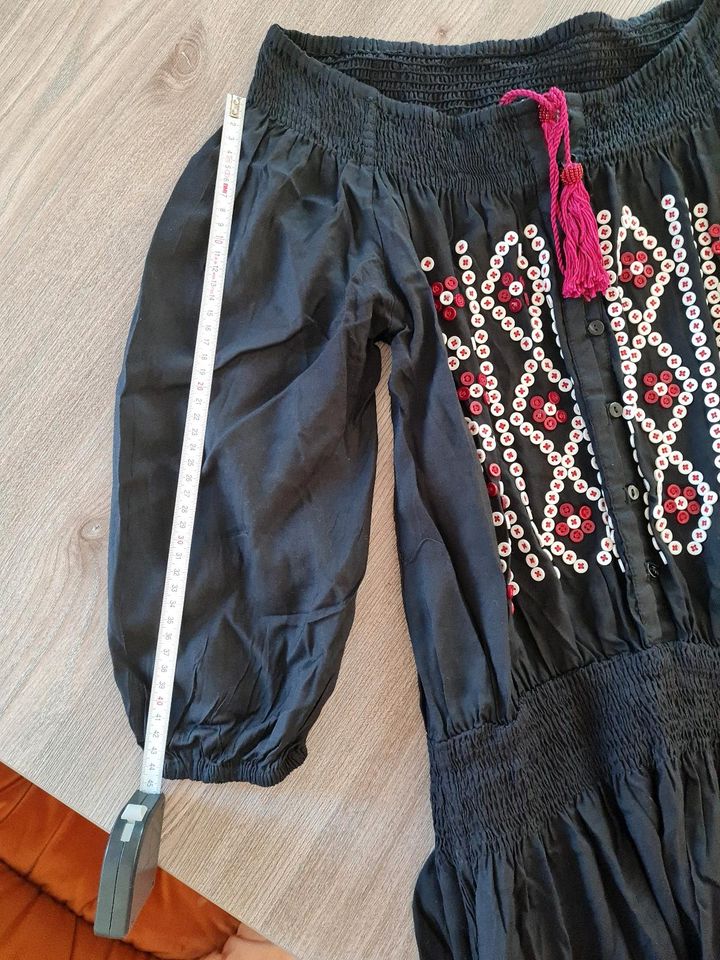 Desigual Kleid schwarz/rot Pailletten Gr. 38, Neu ohne Etikett in Freising