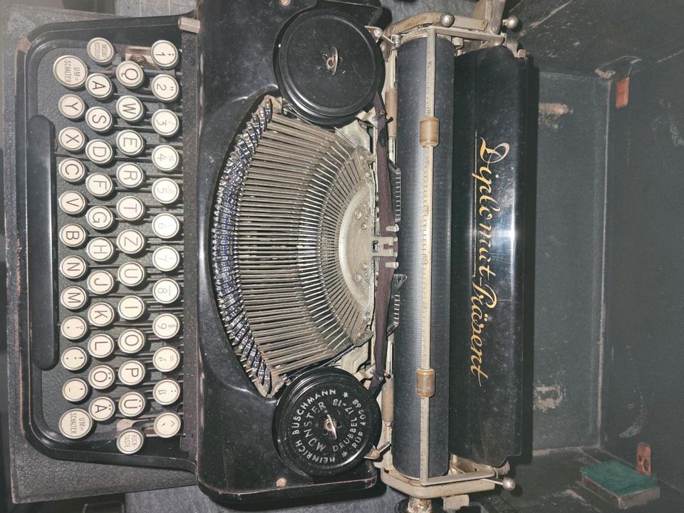 Schreibmaschine "Diplomat Present" in Niederkassel