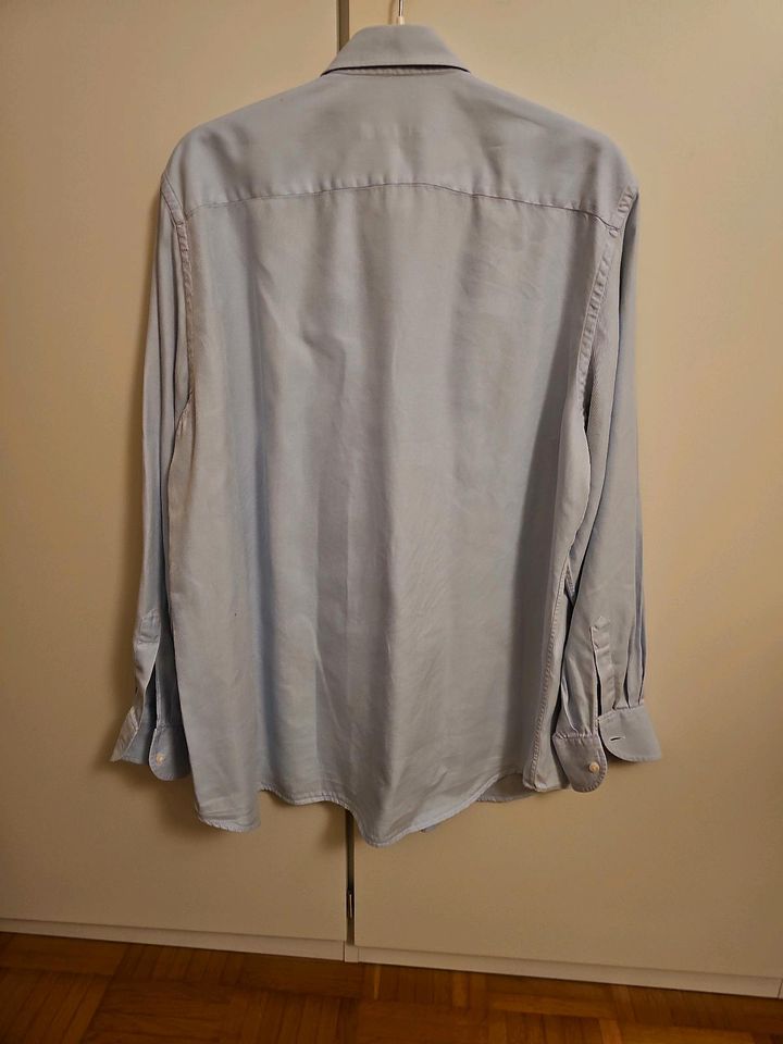 Damenhemd Monn, Gr 50, hellblau  Länge Achsel zu Achsel ca 58cm in Gaggenau