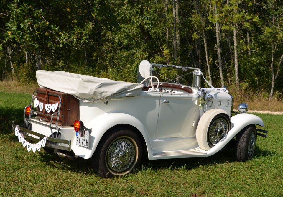 Oldtimer Hochzeitsauto in Schramberg