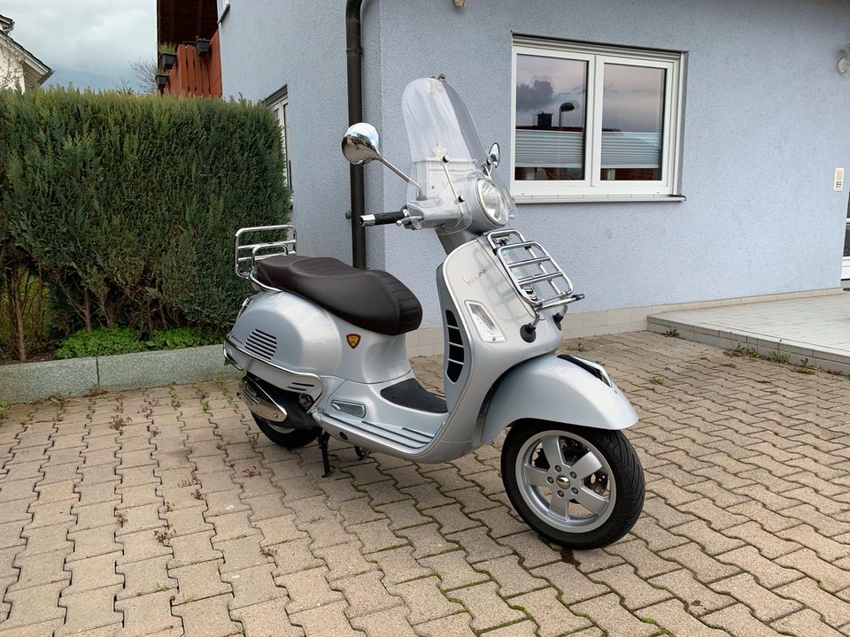 Piaggio Vespa GTS 300 i.e. Touring TÜV neu in Nagold