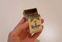 Marlboro Lights Feuerzeug, Schachtelform, Nachlass Niedersachsen - Ottersberg Vorschau