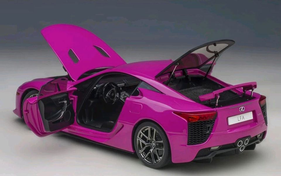 AUTOart 1:18 Lexus LFA 2010 "passionate pink" 78859 in Hannover