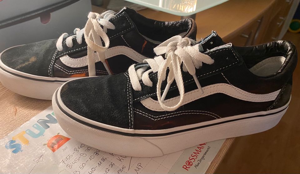 Vans für Damen in Remscheid