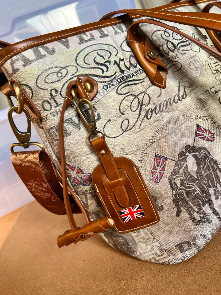 Shopper British-Polo-Style aus Italien in Siegen