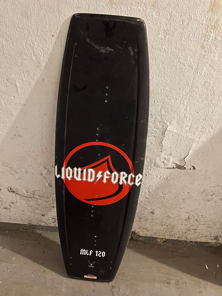 Twintip Kiteboard, Liquid Force MLF 120 in Hamburg