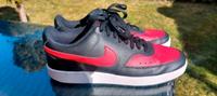 neuwertige Nike Sneaker Sportschuhe rot/schwarz in Größe 46 Chemnitz - Altendorf Vorschau