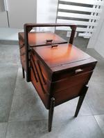 Antik, DDR Nähkorb, Nähschrank, Hobby Nähen Sachsen - Mühlau Vorschau