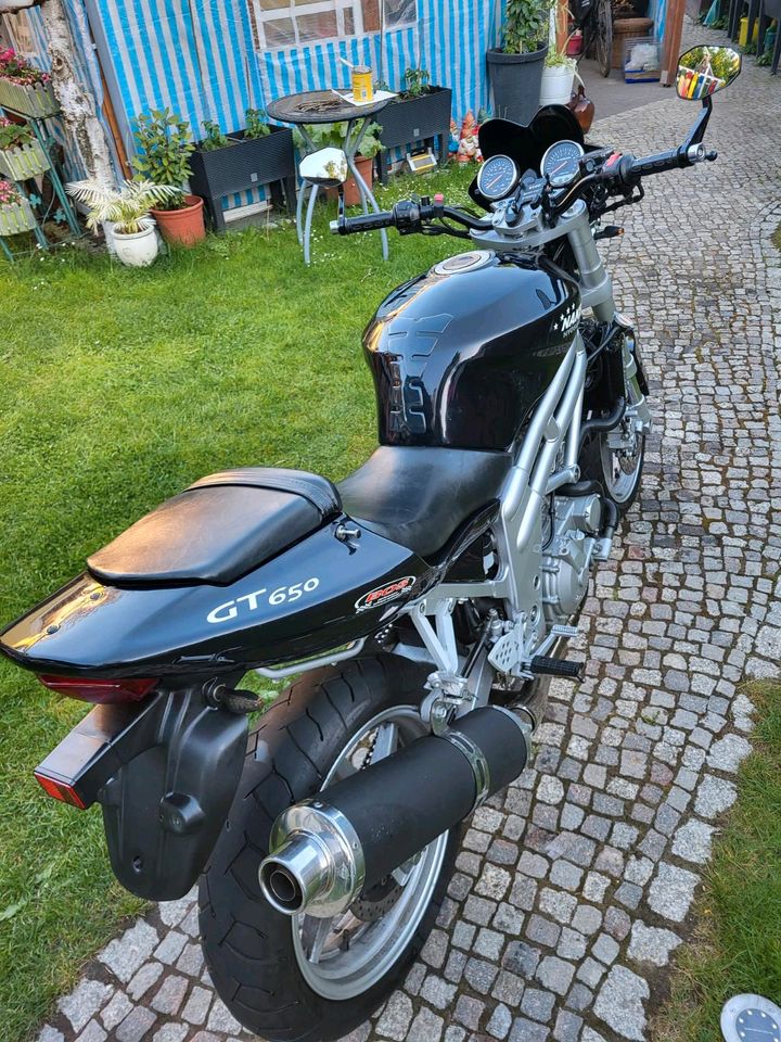 Hyosung GT 650 TÜV  05/26 in Berlin