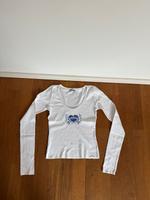 Review langärmeliges Shirt neuwertig Gr. S Hessen - Bad Vilbel Vorschau