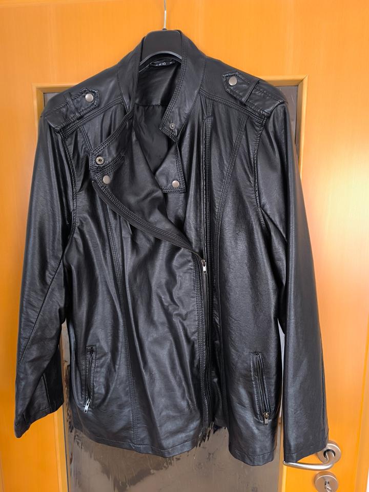 Damenjacke, Gr.52, schwarz, Lederjacke, wie neu, Jacke in Wartenberg