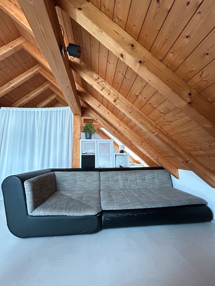 Sofa grau schwarz in Schwabach
