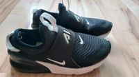 Nike Air Schuhe Sneaker Kinderschuhe Gr. 31 Friedrichshain-Kreuzberg - Kreuzberg Vorschau