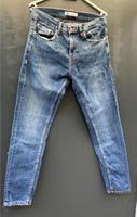 Zara Jeans Elasthan dunkelblau schmales Bein 38 40 Niedersachsen - Buchholz in der Nordheide Vorschau