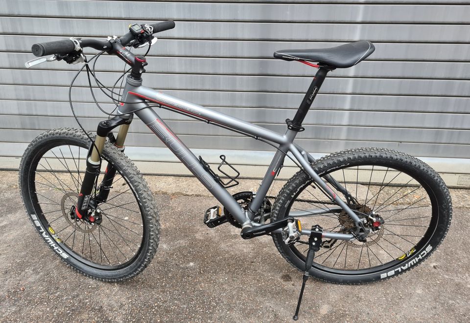 BULLS  Mountainbike Aluminium - sehr leicht - in Oberrot