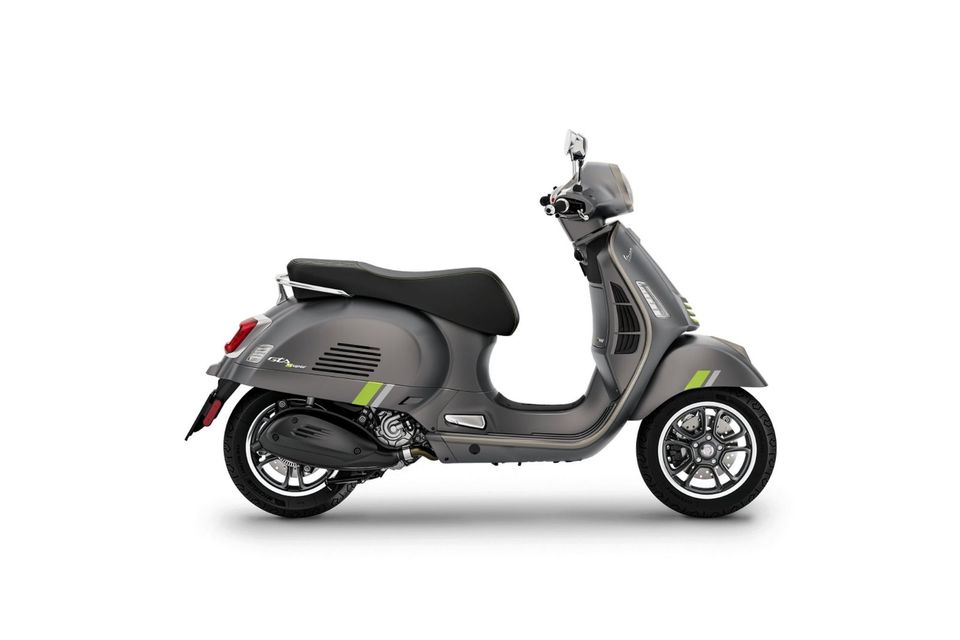 Vespa GTS 300 supertech grau-ottimista - Neu - Aktion Modell 2023 in Ingolstadt