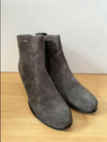 Neue ara Gore-Tex Stiefeletten aus grauem Velour-Leder Gr.8.5/42 München - Moosach Vorschau