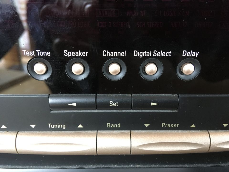 Harman/Kardon Receiver AVR 2000 in Netphen