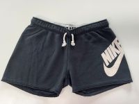 Nike Shorts Damen Größe S Hessen - Kronberg im Taunus Vorschau