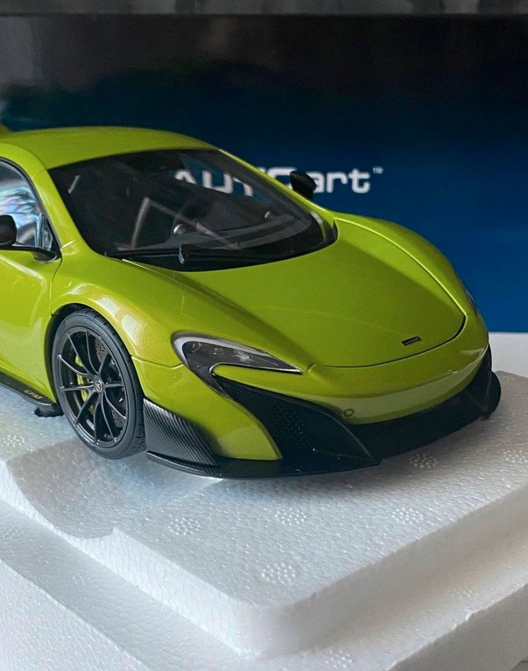 AutoArt McLaren 675lt in Dortmund