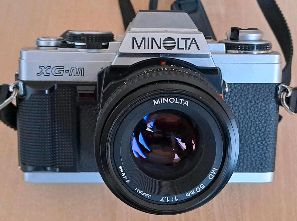 Minolta Spiegelreflexkamera XE-5 und XG-M, Objektive, Metz-Blitz in Aachen