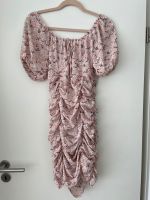 Kleid mit Blumenmuster Rose Nordrhein-Westfalen - Hamm Vorschau