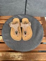 Zehentreter Sandalen Gr. 37 Rosé Glitzer neu Bochum - Bochum-Wattenscheid Vorschau