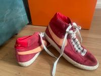 Nike Blazer 38/38 Rot Orange Sneaker Rarität Berlin - Neukölln Vorschau