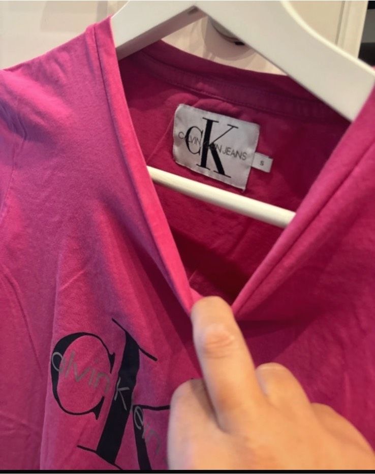 Calvin Klein T-Shirt pink S in Oschersleben (Bode)