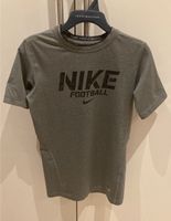 Nike Shirt Kompression Fußball Größe 152/158 Nordrhein-Westfalen - Werther (Westfalen) Vorschau