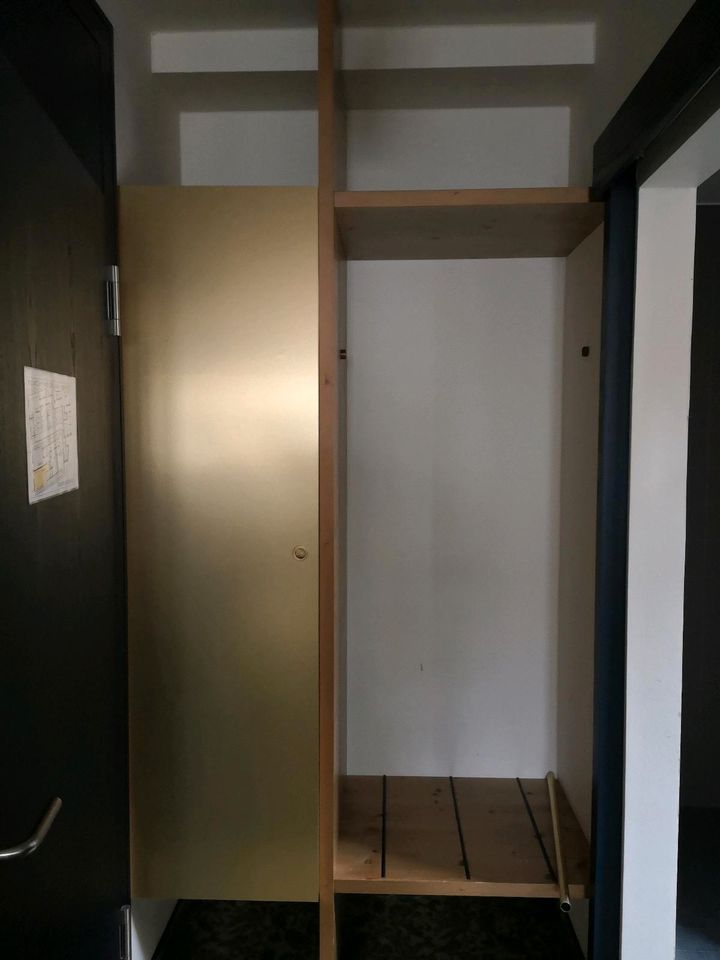 Schrank/ Garderobe, gebraucht in Neumarkt i.d.OPf.