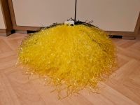 Cheerleader Pompon mit Ringgriff schwarz-gelb Karneval Fasching Sachsen - Krostitz Vorschau