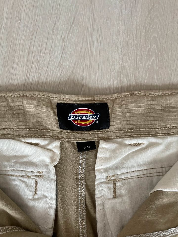 Dickies Eagle Bend Khaki Cargohose, Hose Größe M L W31 beige in Neuss