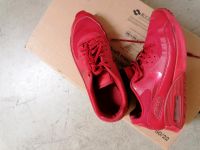 Kinder Nike Schuhe in Rot Größe 40 - gute Zustand Frankfurt am Main - Kalbach-Riedberg Vorschau