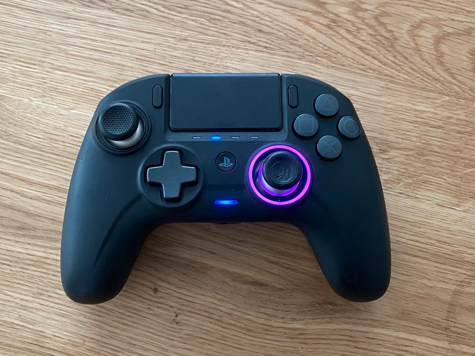 Nacon PS4 Revolution Unlimited Pro Controller + Hülle + Kabel in Wachtberg