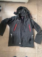 Geographical Norway Softshell Jacke Gr. L mit Kapuze Nordrhein-Westfalen - Leverkusen Vorschau