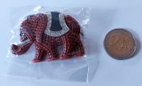 Xmas Modeschmuck Brosche Elefant Glitzersteine rot silber schwarz Nürnberg (Mittelfr) - Großreuth b Schweinau Vorschau