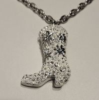 Cowboystiefel - Kette mit Anhänger von Ricarda M. Brandenburg - Werder (Havel) Vorschau