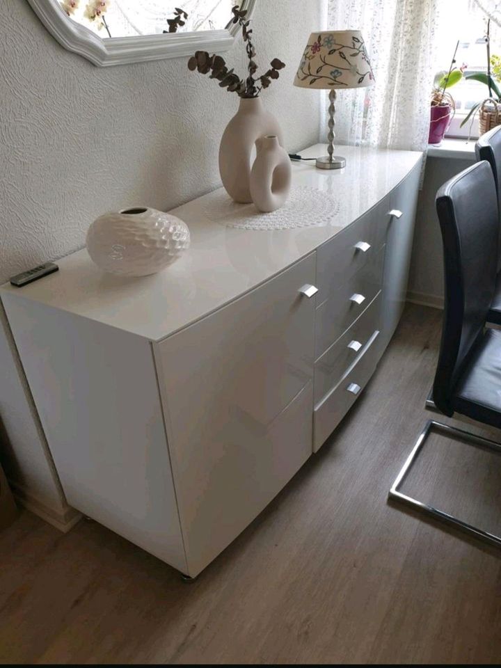 Sideboard in Weiß in Essen