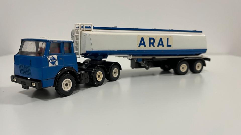 Siku V Serie V288 Hanomag Henschel Aral Tank Sattelzug in